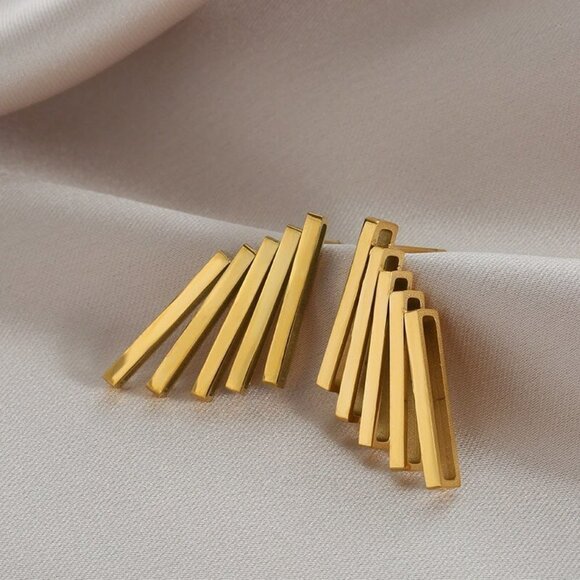 Gold Color Rectangular Stud Earrings - Picture 5 of 6